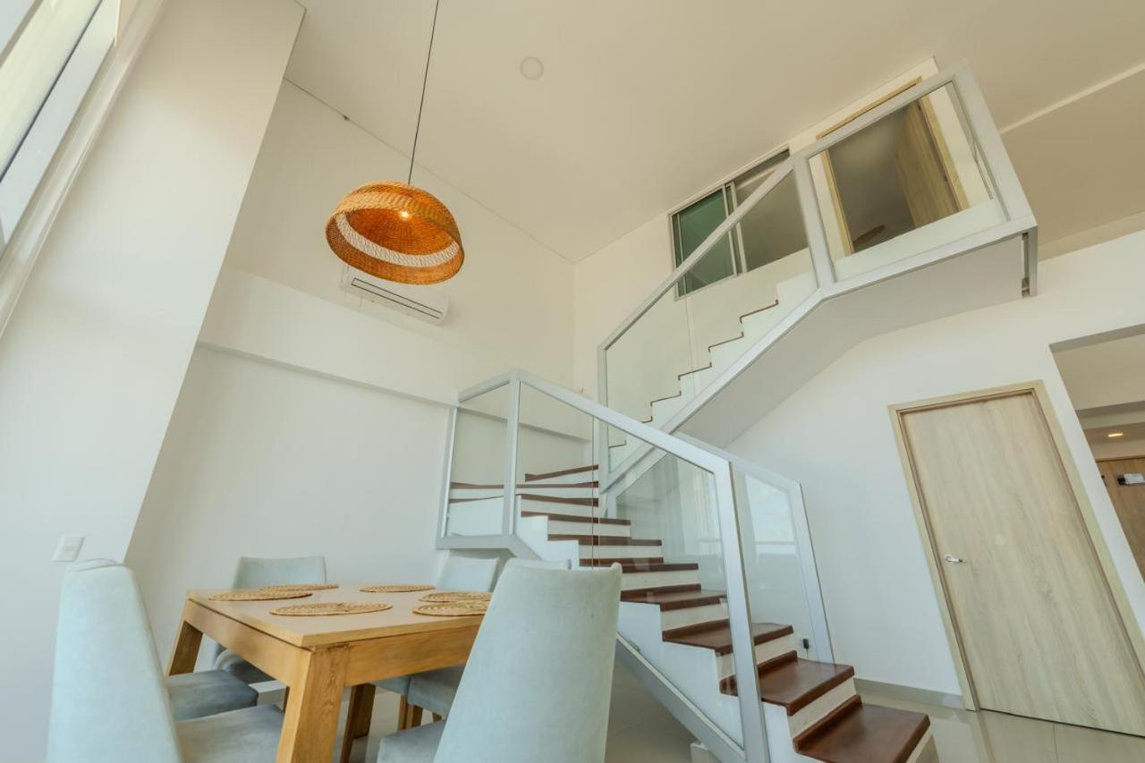 Por Apartment *